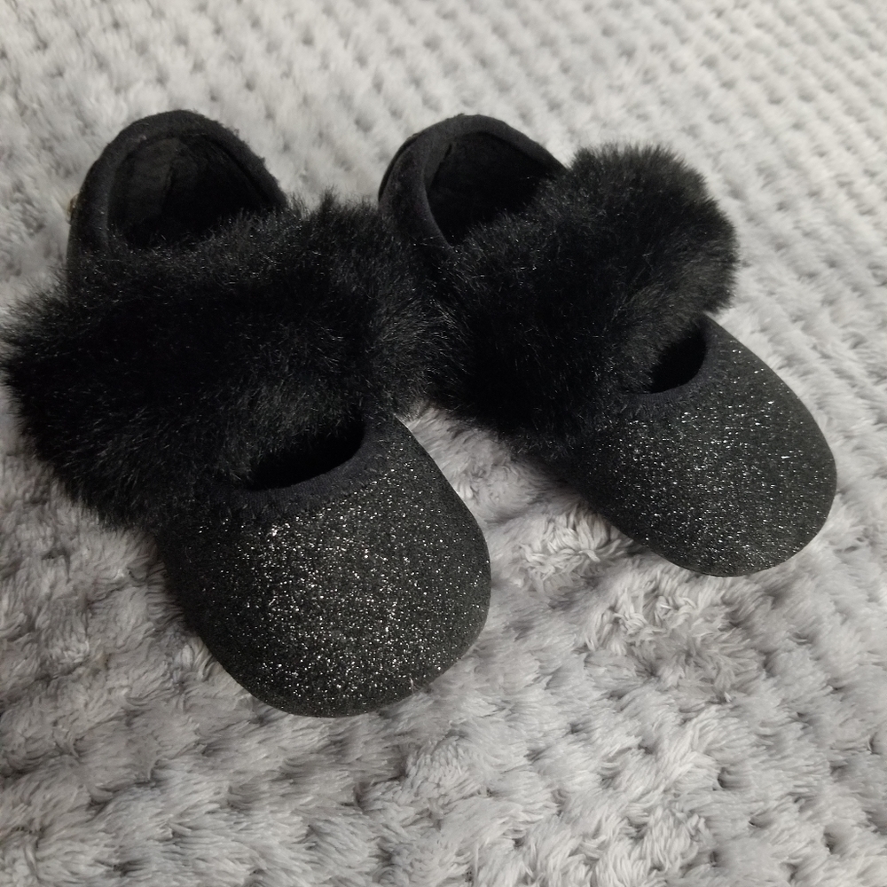 Ugg Baby Size 2/3 Fluffy Slippers